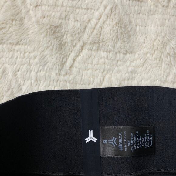 Ultracor Blue Pixelate Bra & Leggings Workout Set - Picture 7 of 9